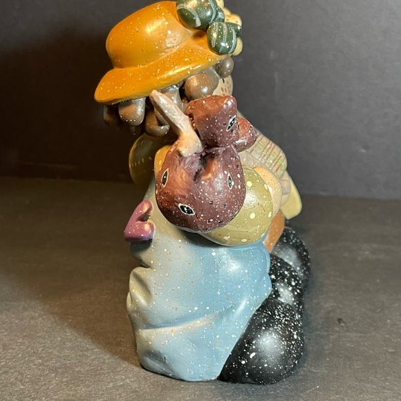 Henton Resin Hobo Figurine To the Ends of the Earth Forever Friends Retired T55 - Picture 7 of 10